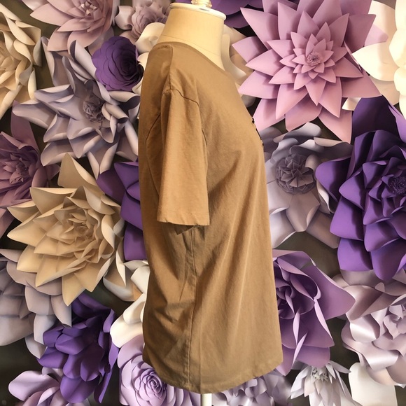 Tan T-shirt - Picture 2 of 3